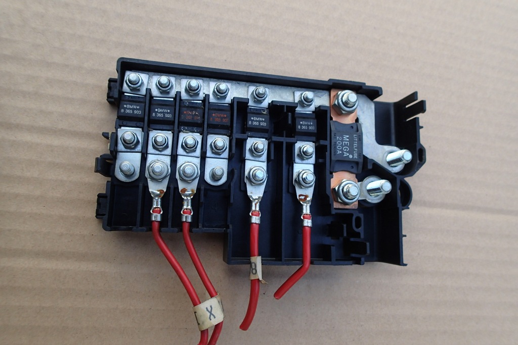 BMW E38 MOSTEK INSTALACJA BEZPIECZNIKI PLUS