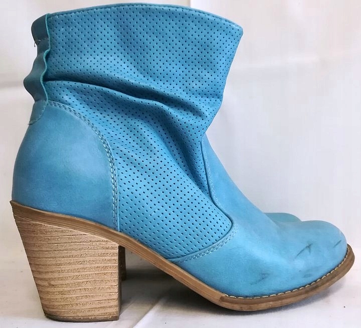 Niebieskie buty damskie CCC 38 botki kozaki