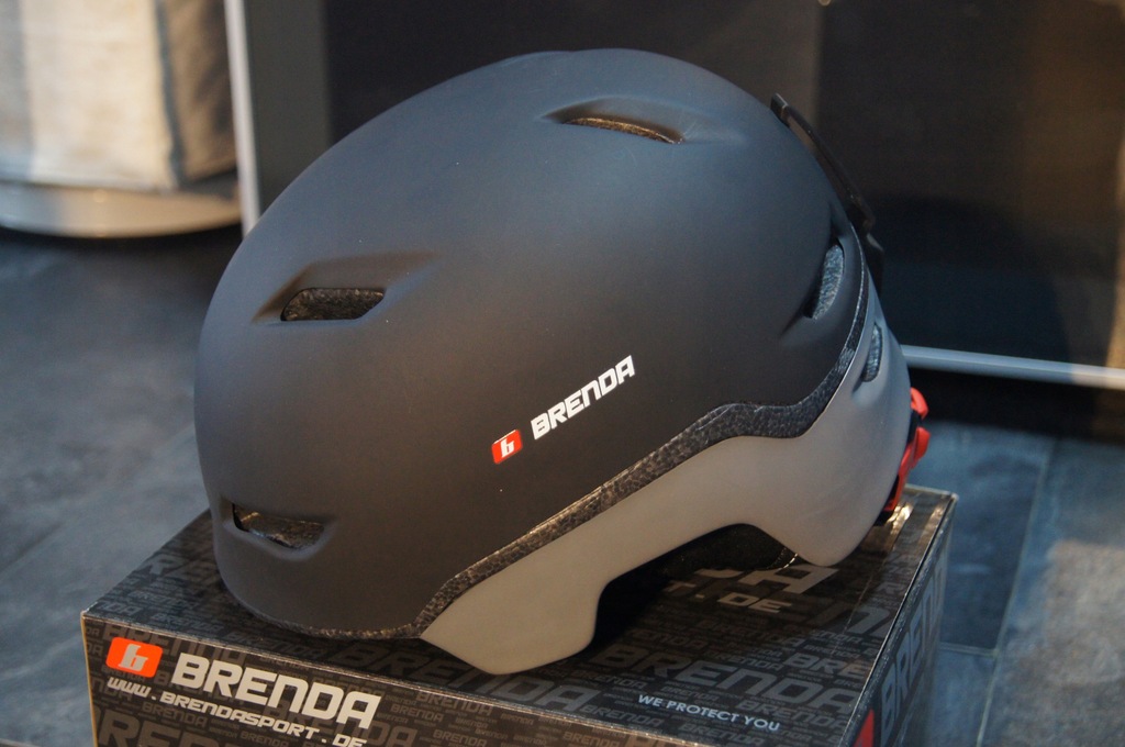 kask Brenda S2-10 58-62 nowy