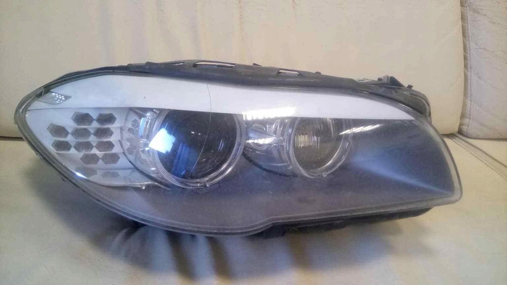 BMW F10 Passenger side headlights xenon adaptive 7