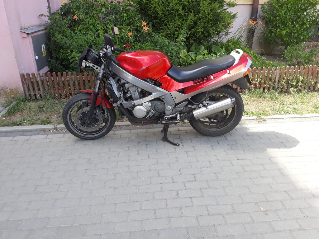 Kawasaki ZZR600 120 KM! Street!
