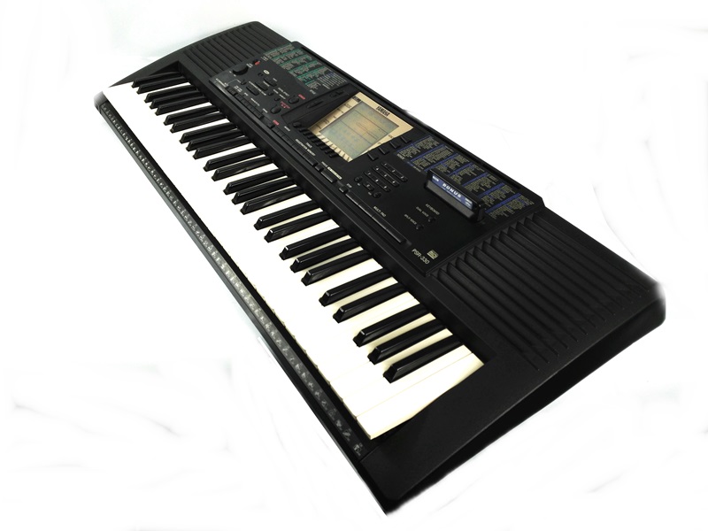 KEYBOARD YAMAHA PSR 330 STOJAK NA NUTY
