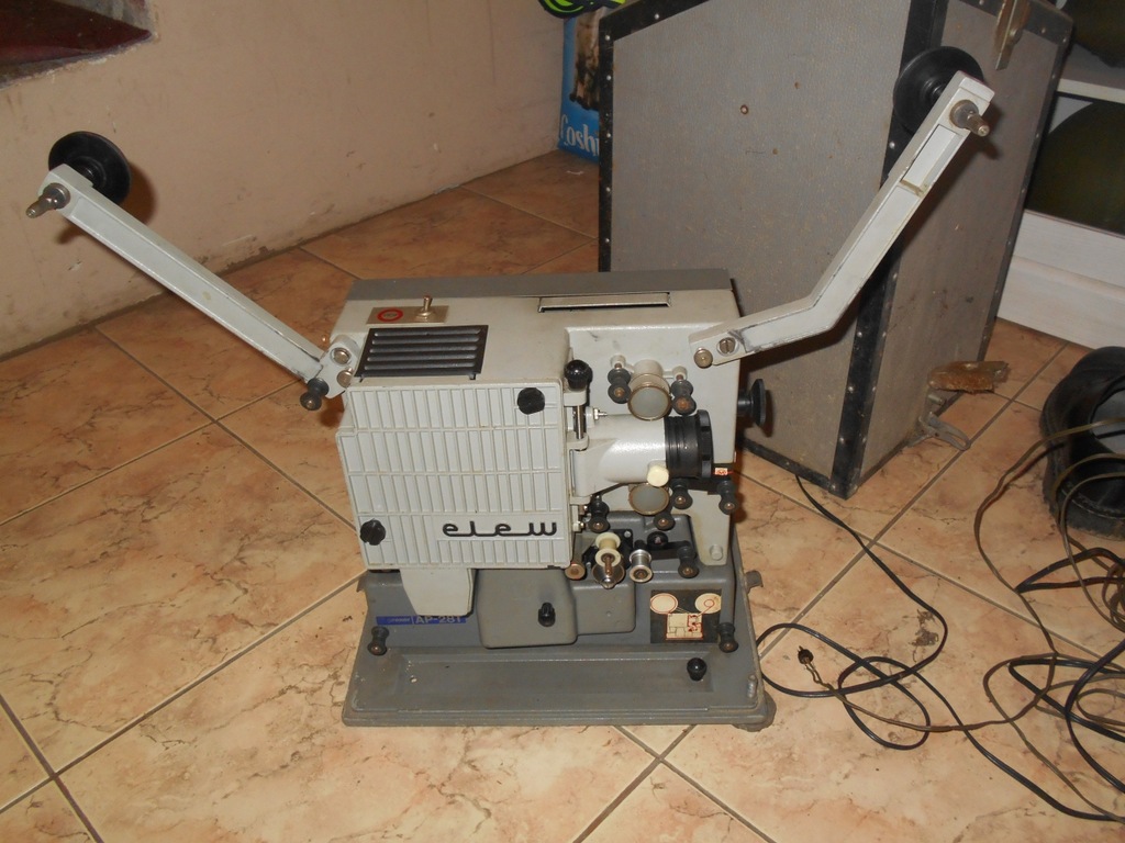 PROJEKTOR FILMOWY ELEW PREXER AP-28T