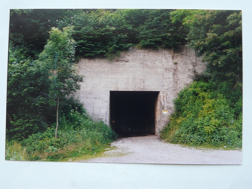 STRZYŻÓW  KOLEJOWY TUNEL SCHRONOWY ZDJĘCIE