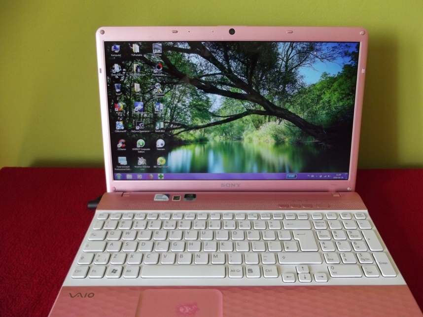 Sony Vaio PCG-71811M,HDD 250GB,RAM 4GB,i3,sprawny