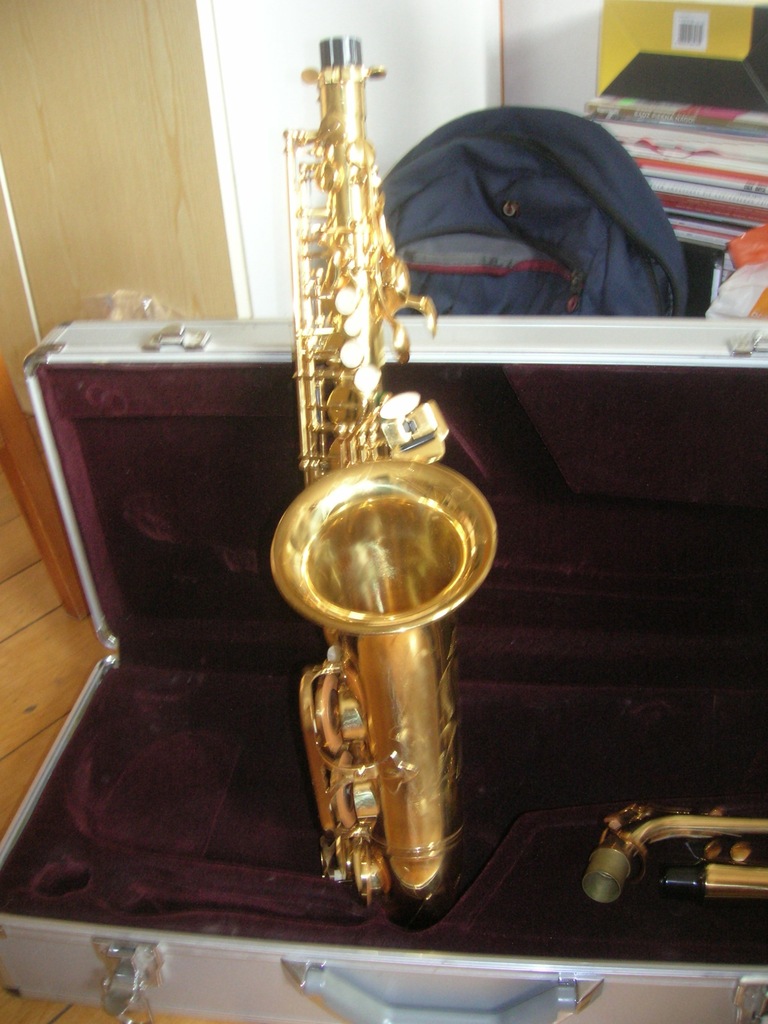 Saksofon altowy(?)-SUZUKI,import USA