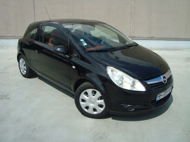 OPEL CORSA D KLIMA CZERWONY SRODEK GWARANCJA
