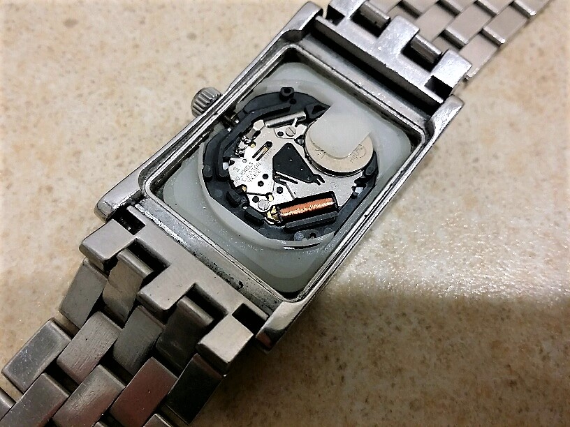rofina supreme quartz watch