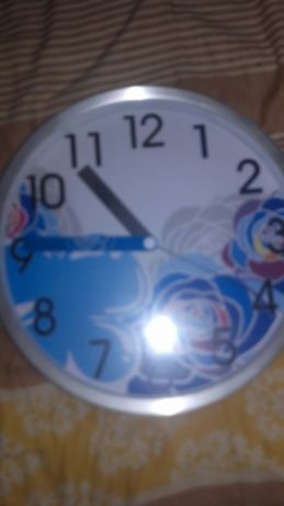 Zegar ścienny EMPIK 30 cm
