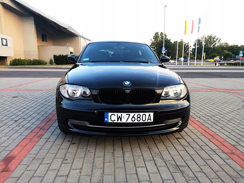 BMW Seria 1, 2009 r. 7641223710 oficjalne archiwum Allegro