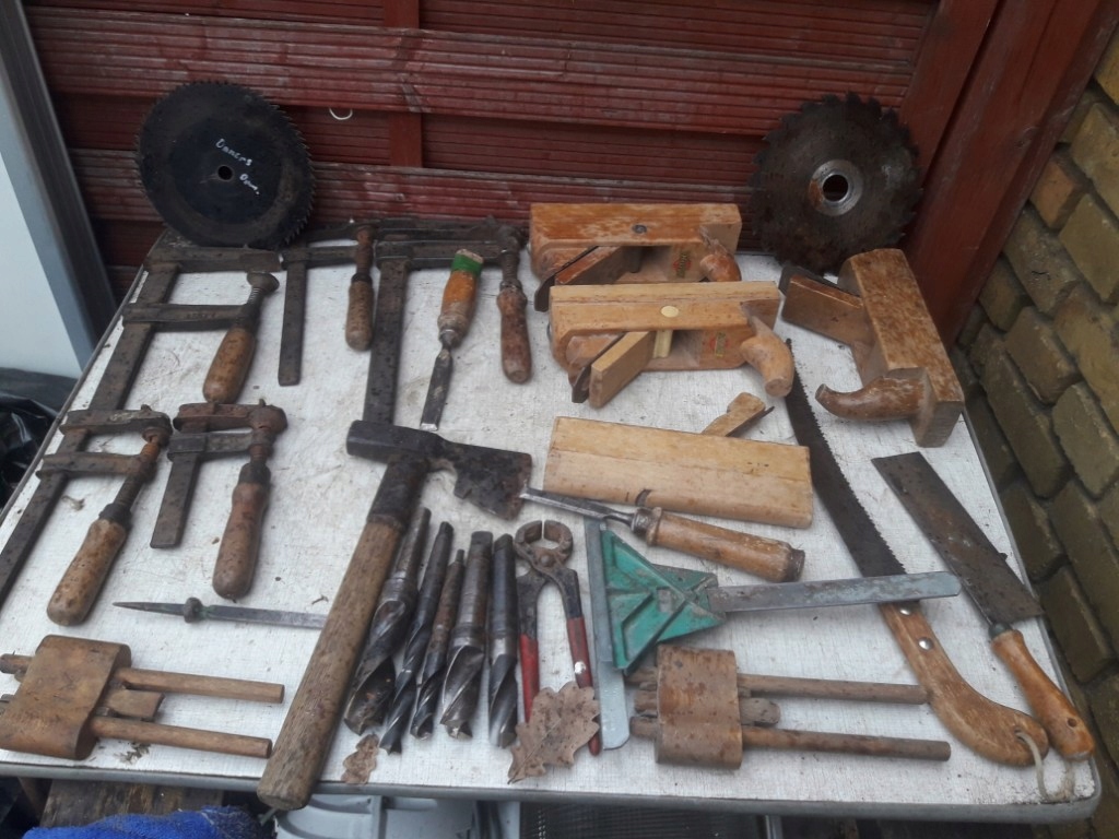 zestaw stare zabytkowe narzedzia stolarskie