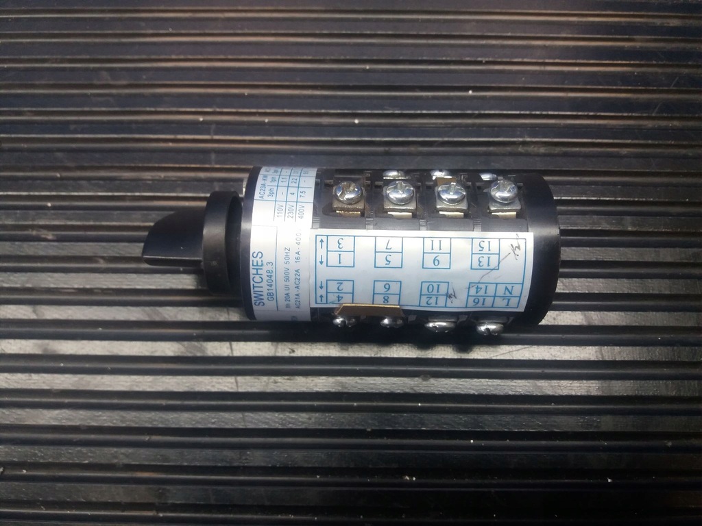 Przełącznik wyłącznik spawarka HZ5B-20/4 230/400V - 7451575146 ...