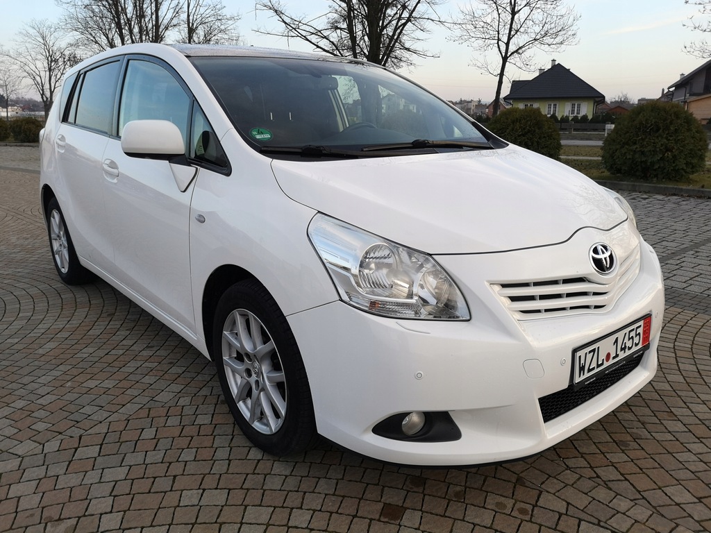 Toyota Verso 1.8 +LPG 7 Osobowy EXECUTIVE FUL