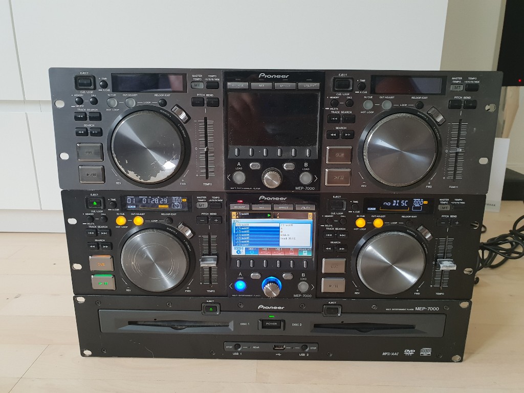 Odtwarzacz DJ CD Pioneer MEP-7000 USB MP3