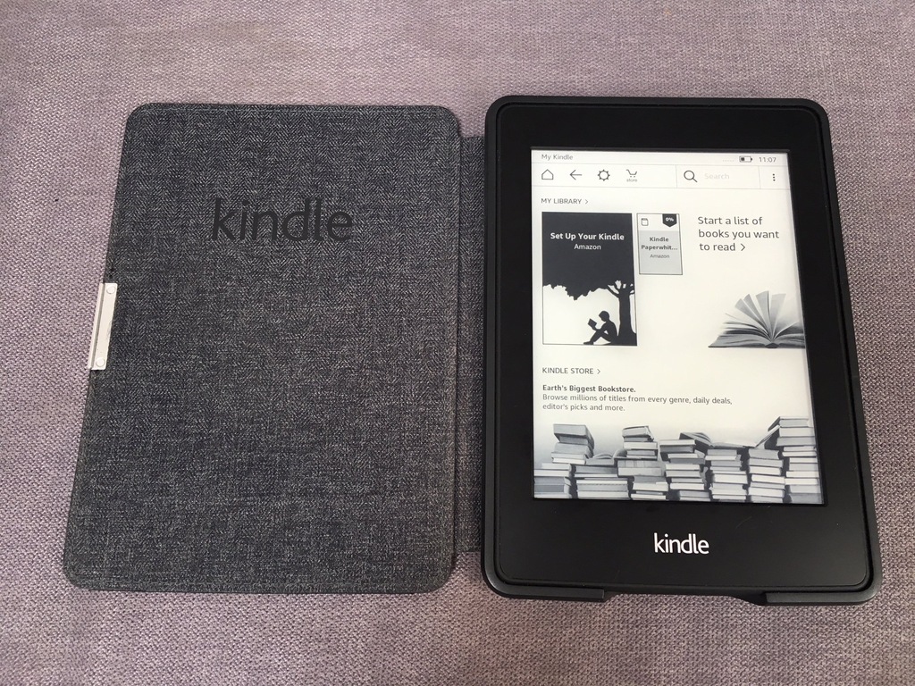 Kindle Paperwhite 2 - 2G - etui + książki