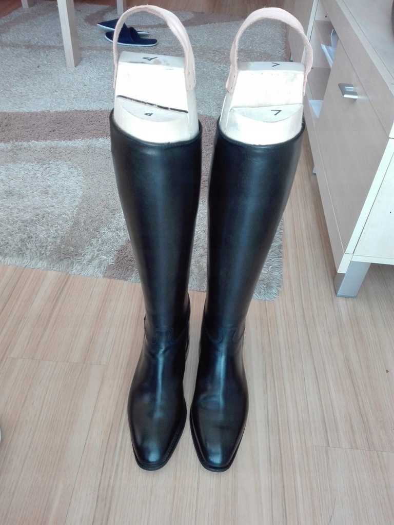 Buty oficerskie, kawaleryjskie, ułańskie.