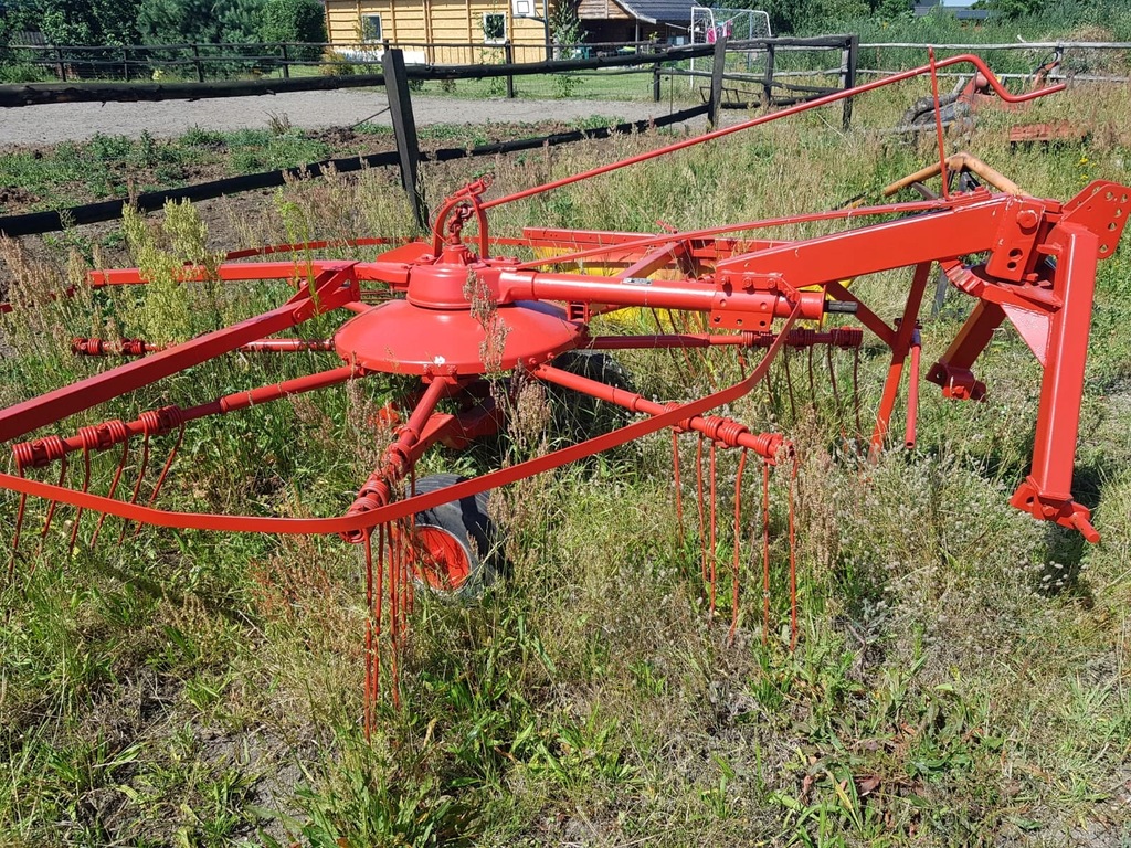 Zgrabiarka karuzelowa Fella TS312 DRF używana