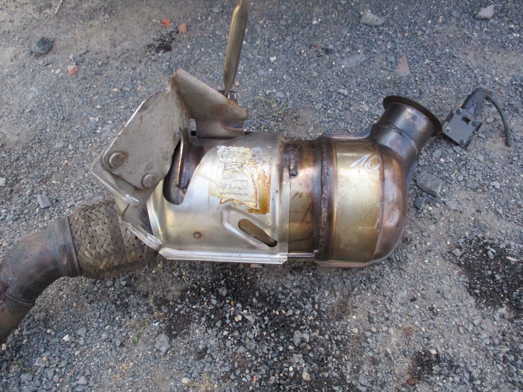 7796628 7796624 KATALIZATOR DPF BMW 1 E87 E81 118d