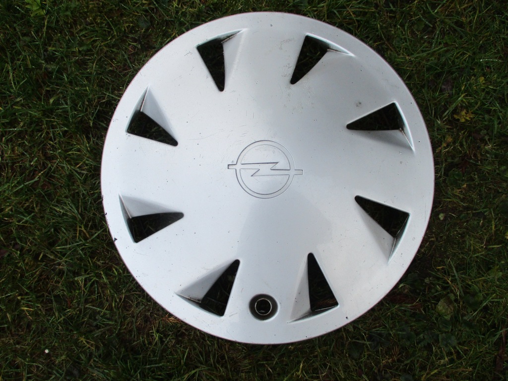 KOŁPAKI OPEL 14'' 90306993 ASTRA CORSA LUBIN =
