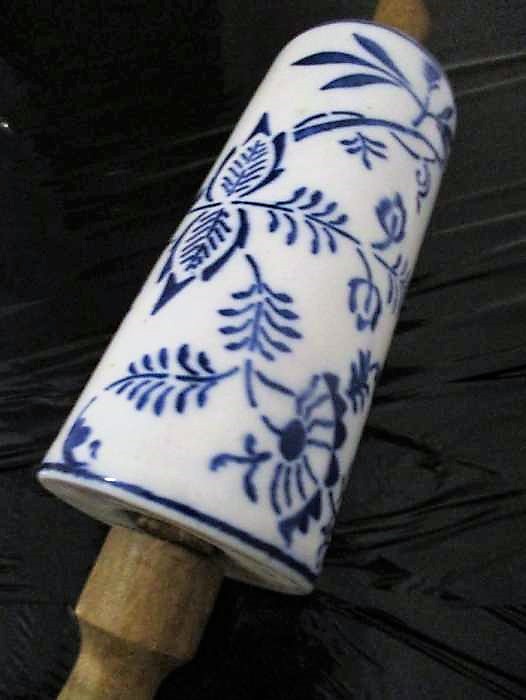 Porcelanowy Wałek do Ciasta - Międzywojnie