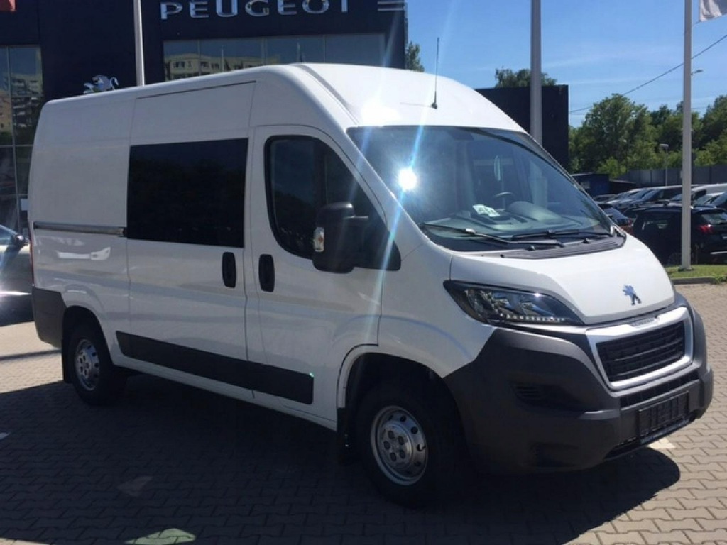 Peugeot Boxer 7 osobowy , moc 163KM