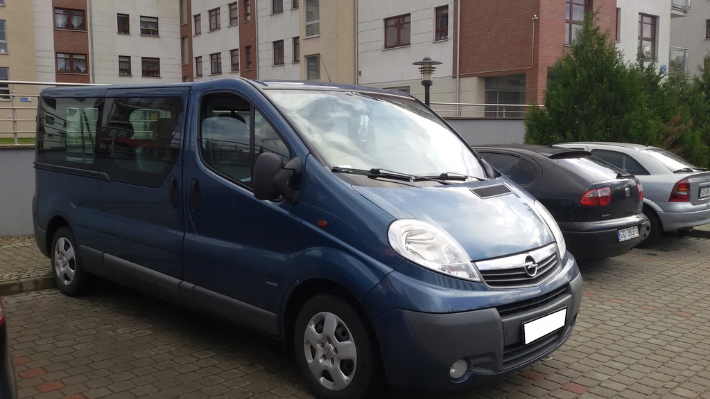 OPEL VIVARO 2,5 CDTI 9 OSOBOWY