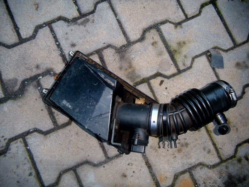 NISSAN ALMERA TINO PRZEPŁYWOMIERZ PBT-GF30