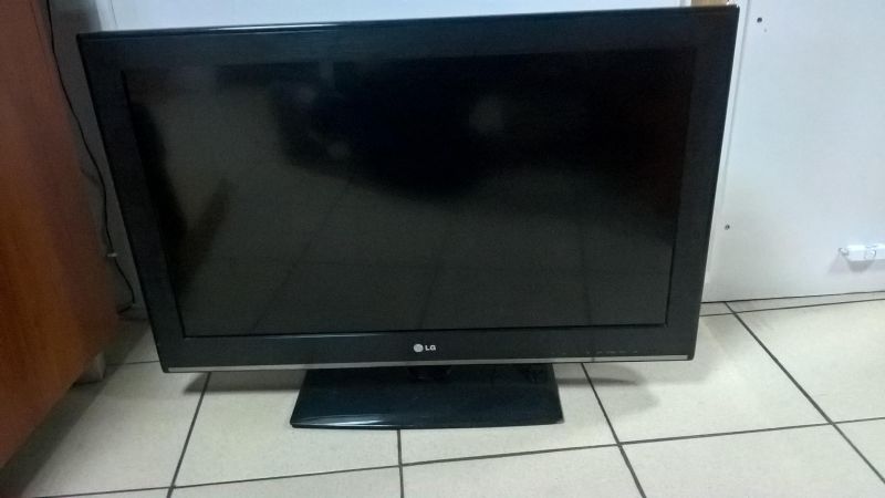 TELEWIZOR LG 32CS460 + PILOT