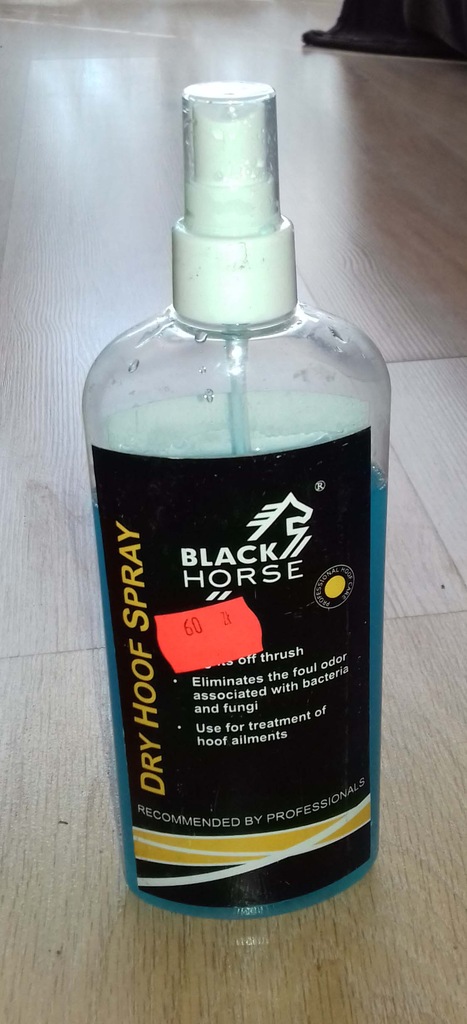 Black Horse spray siarczanowy do strzałek kopyt