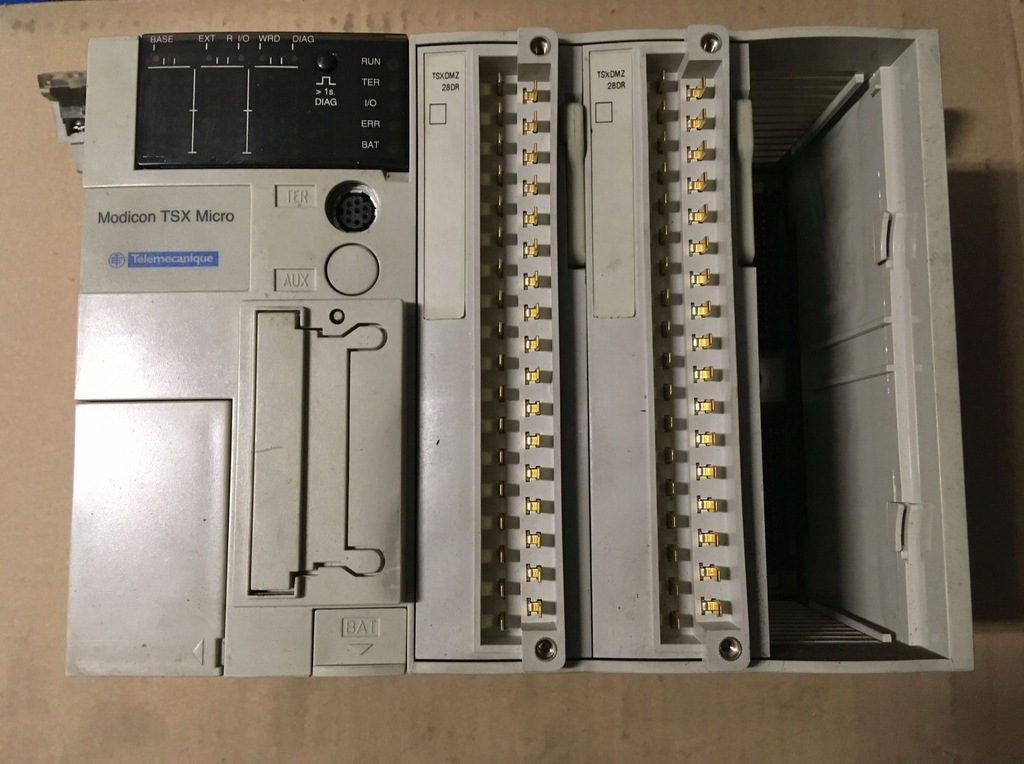 Sterownik Schneider TSX3708001