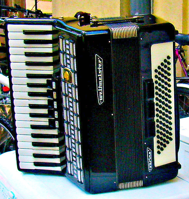 Akordeon Weltmeister 80 basów Serino