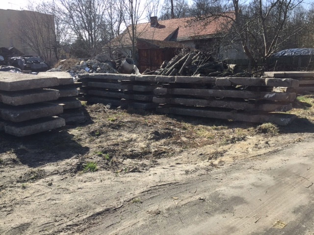 PŁYTY BETONOWE DROGOWE 3x0,8x0,15 300x80x15 cm