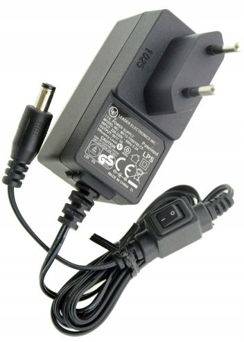 Zasilacz 9V/1A DC 5.5/2.1mm / 4417