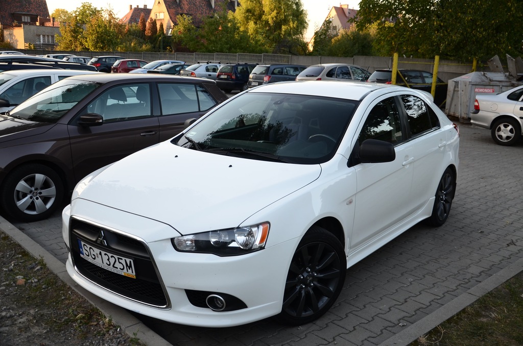 Mitsubishi Lancer 1.8 Intense + LPG SalonPL