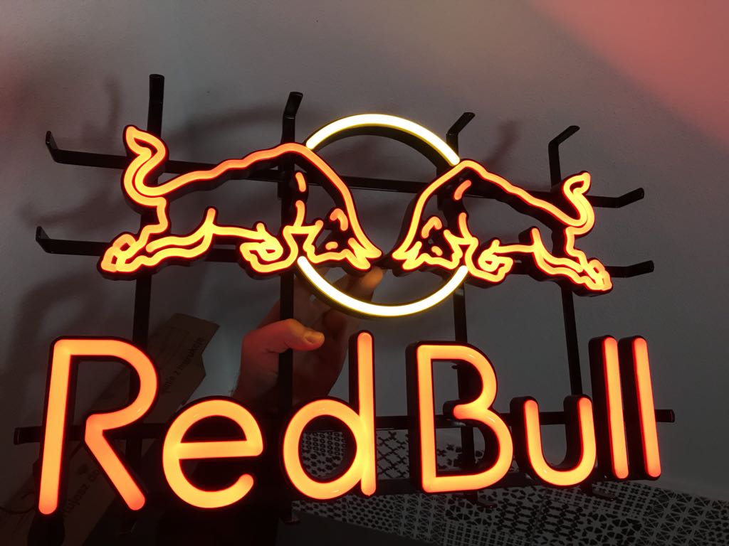 Oryginalny neon RedBull Red Bull