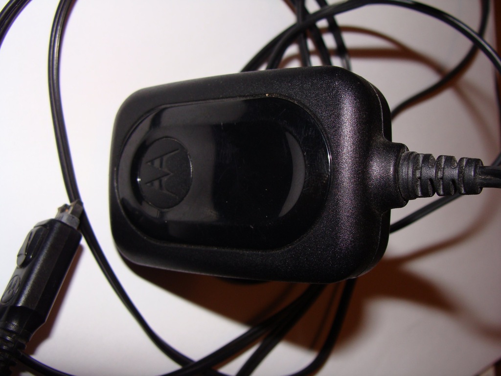 3 x ładowarka MOTOROLA E1, E398, modele serii A,C,