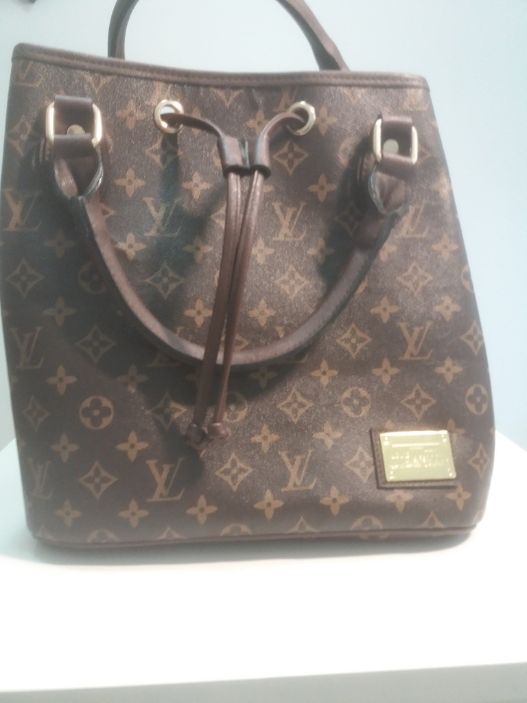 Louis Vuitton replika torebka typu worek.