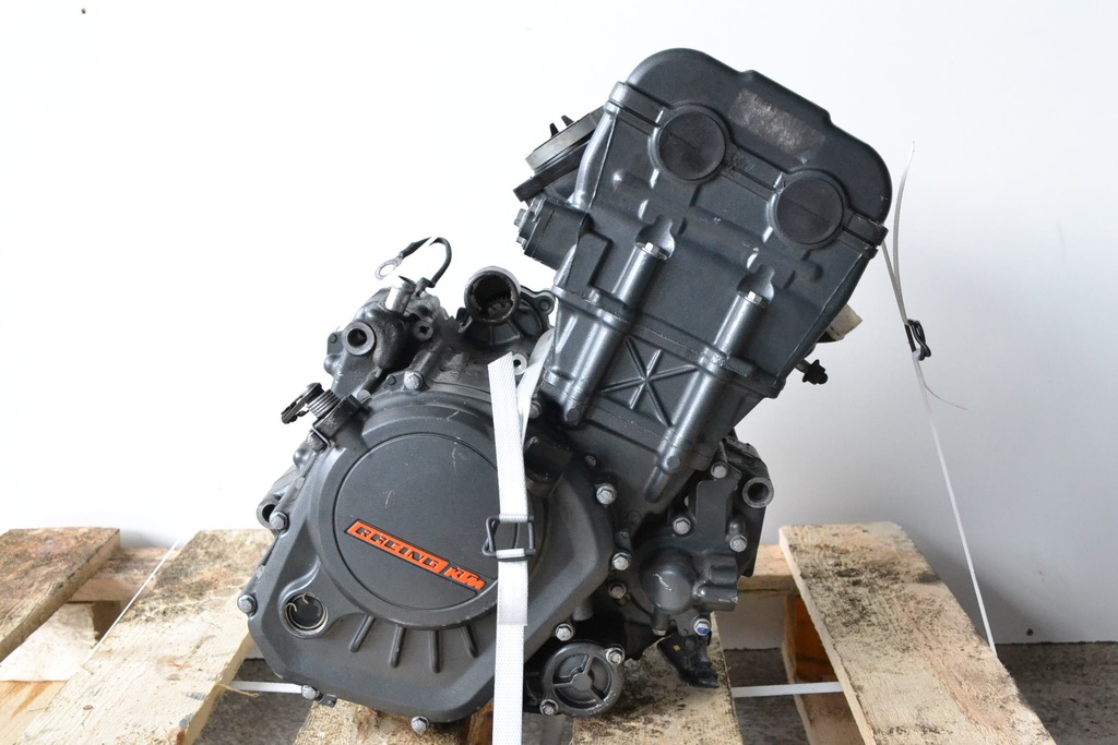 KTM DUKE 200 2012 Silnik