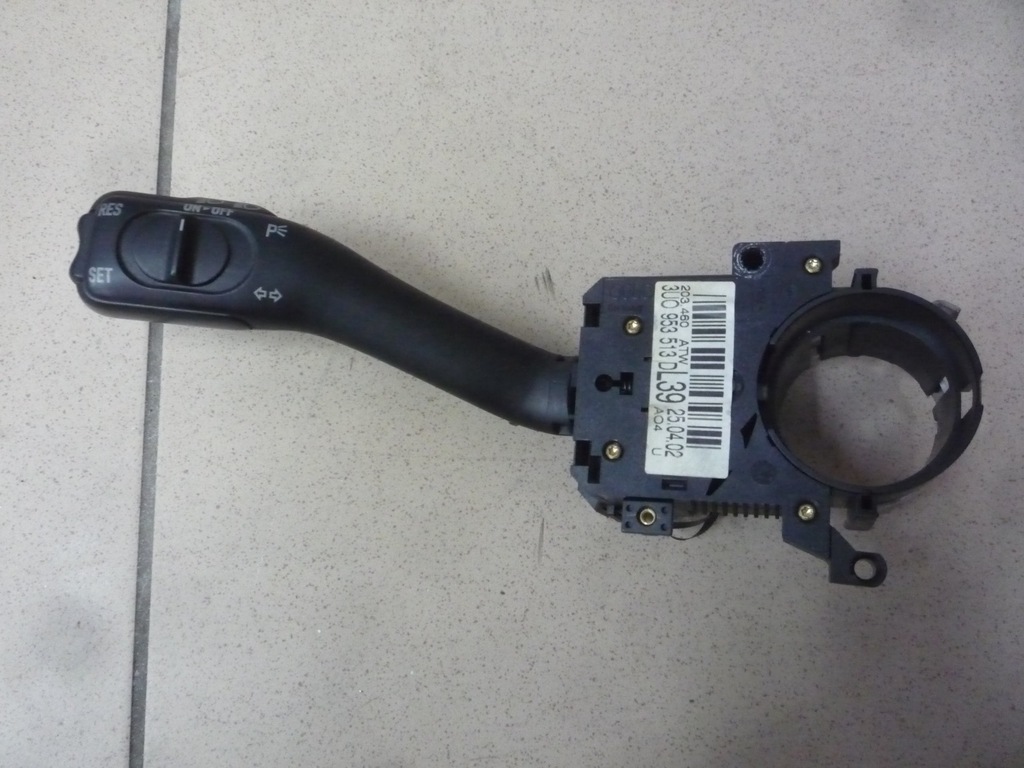 PRZEŁĄCZNIK TEMPOMAT 3U0953513D SKODA SUPERB I
