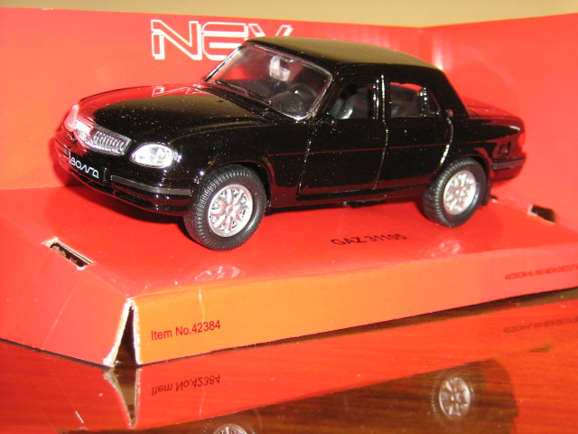 NOWOŚĆ WOŁGA GAZ 31105 CZARNA WELLY 1:34