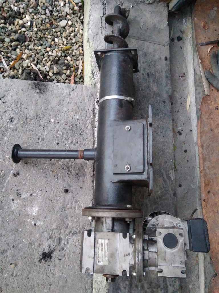 Retorta, ślimak, motor, palnik, podajnik (Malejka)