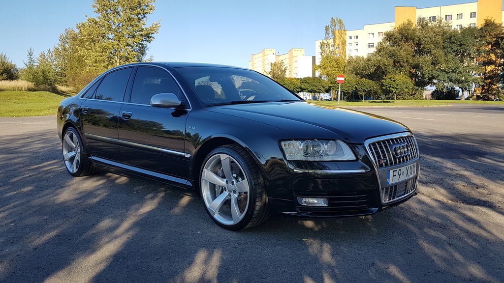 Старая audi s8