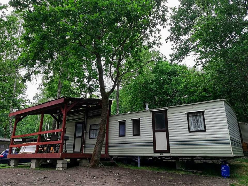 domki nad jeziorem Siecino Leśne Wzgórze