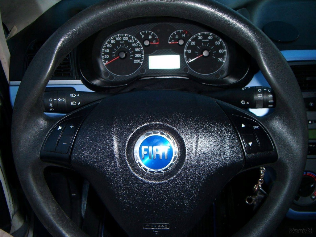 Fiat Grande Punto 1.3 JTD 90km 2006r 7408182383