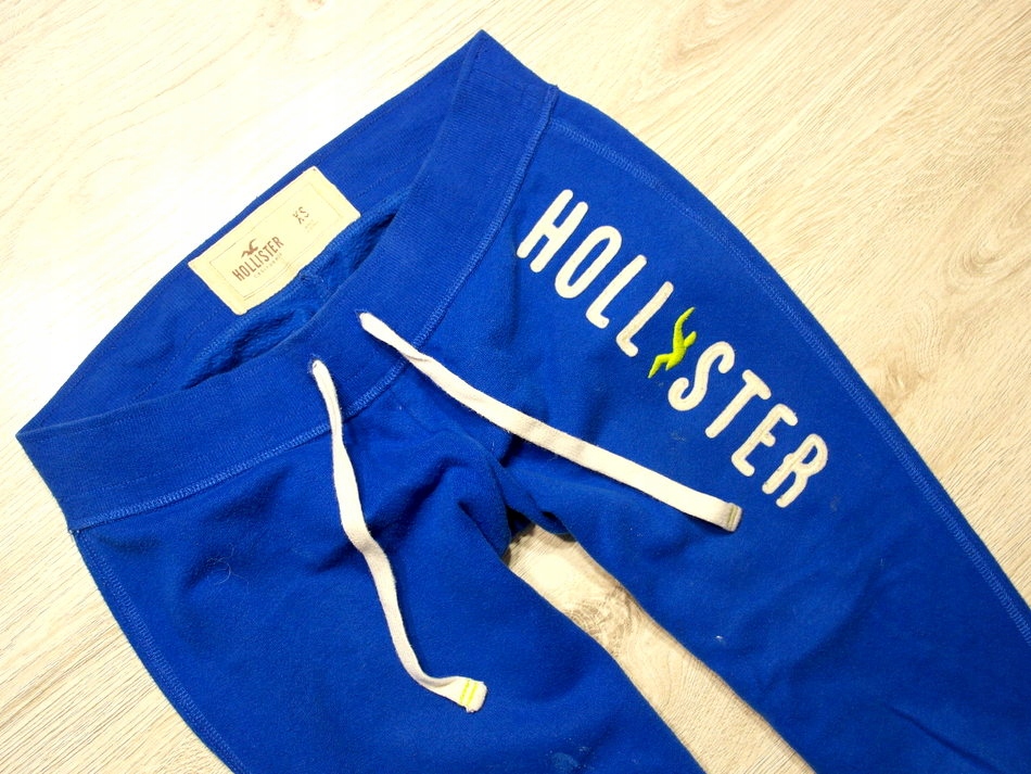 HOLLISTER _ MARKOWE CIEPŁE DRESY Z LOGO _ XS/S