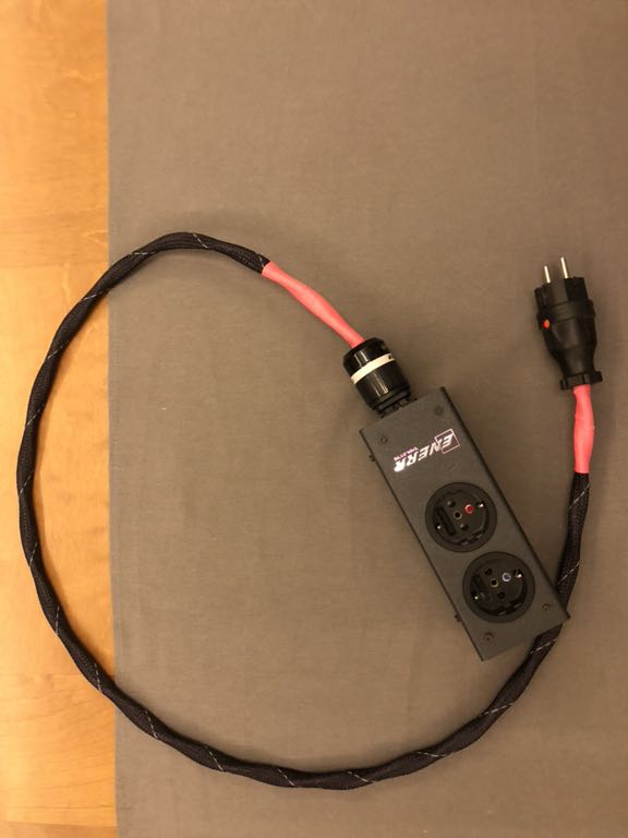 Enerr tablette + sieciówka RED 1,5m