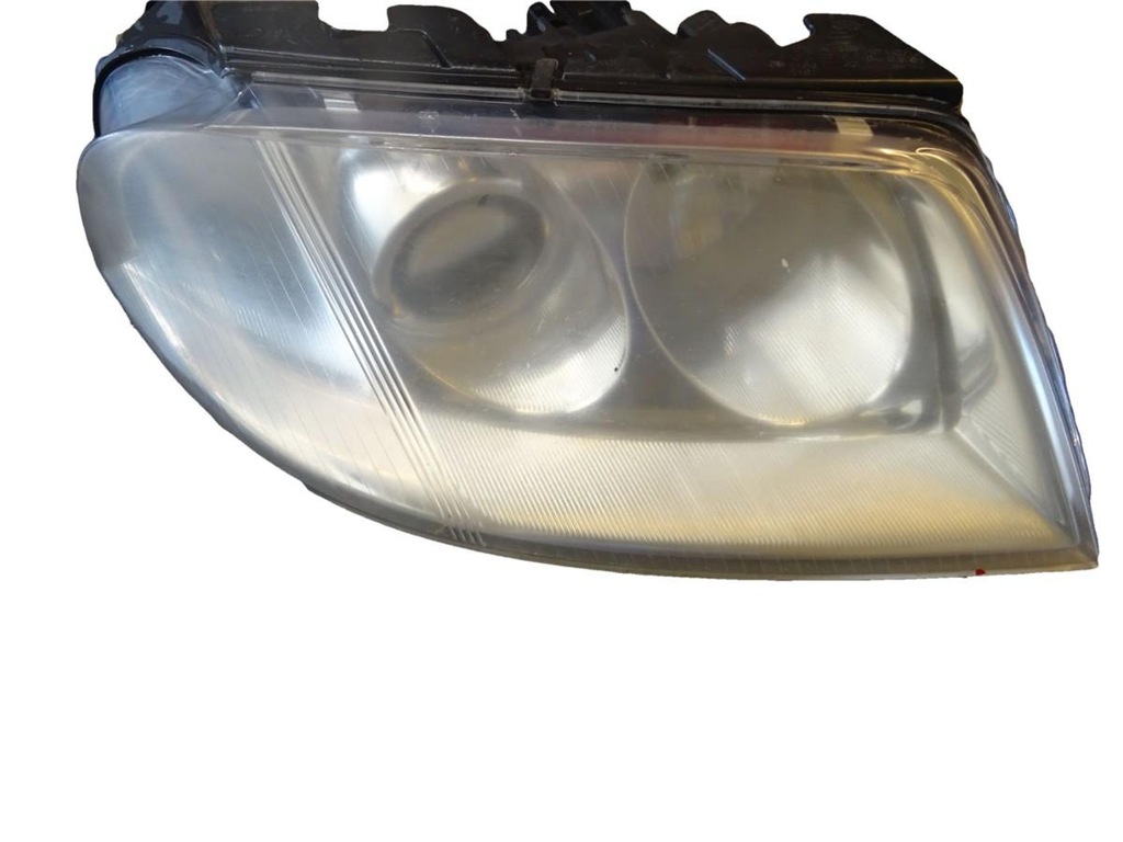 LAMPA P.P. VW PASSAT B5 FL SEDAN ANGLIK 3B0941016A