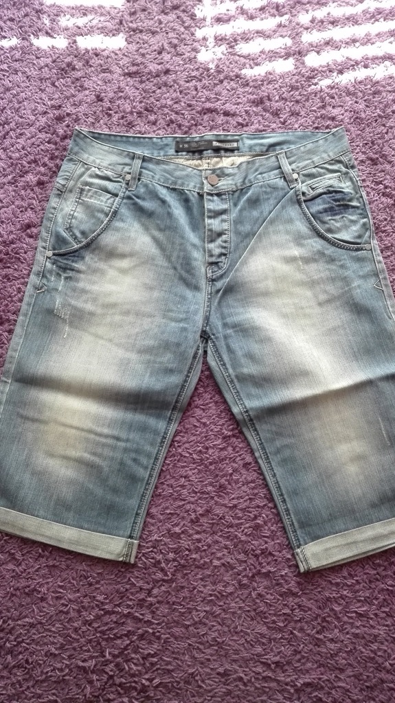 Spodenki jeansowe marki RESERVED, rozmiar 36