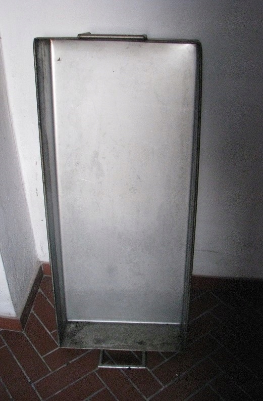 Brytfanna do pieczenia prosiaka, dzika,barana.