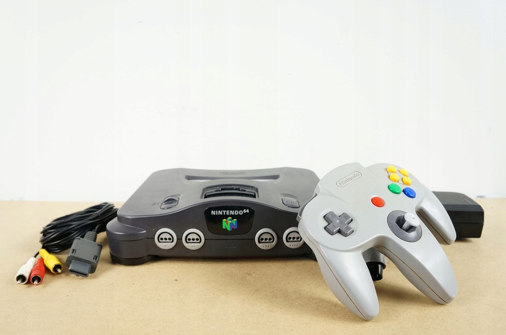 Nintendo 64 konsola + zasilacz + AV
